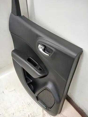 Tapizado Panel Puerta Trasero Izquierdo Fiat Toro 2017